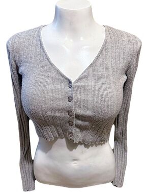 Bluenotes Ribbed V-Neck Button-Front Crop Sweater - Light Gray